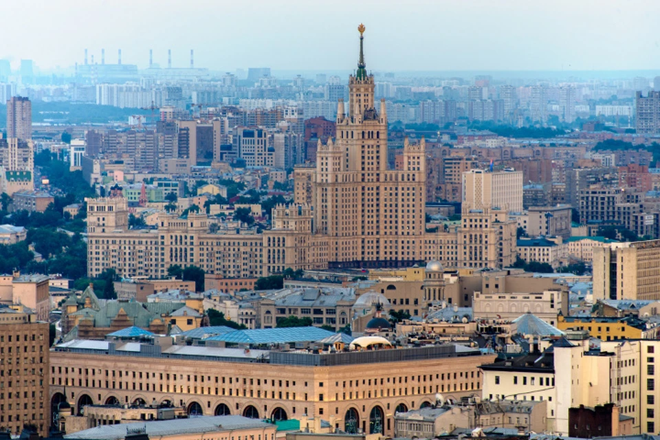 Сколько стоят квартиры в сталинских высотках Москвы