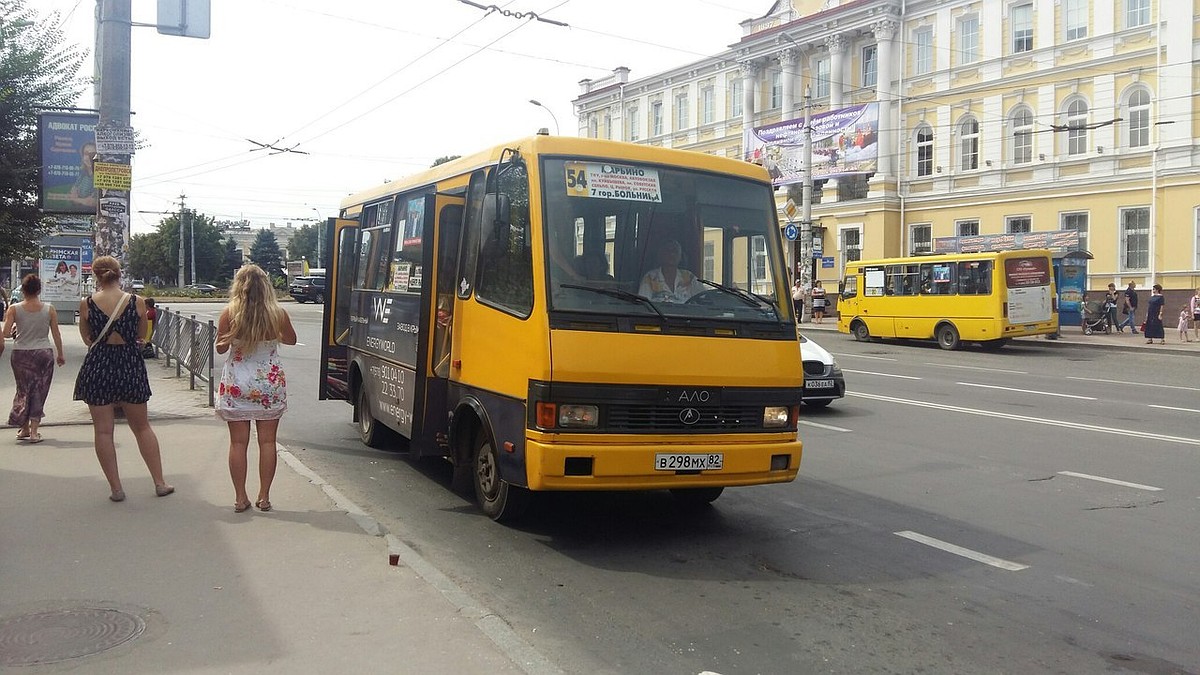 В Симферополе автобусов станет в 2 раза меньше, а троллейбусов - больше -  KP.RU