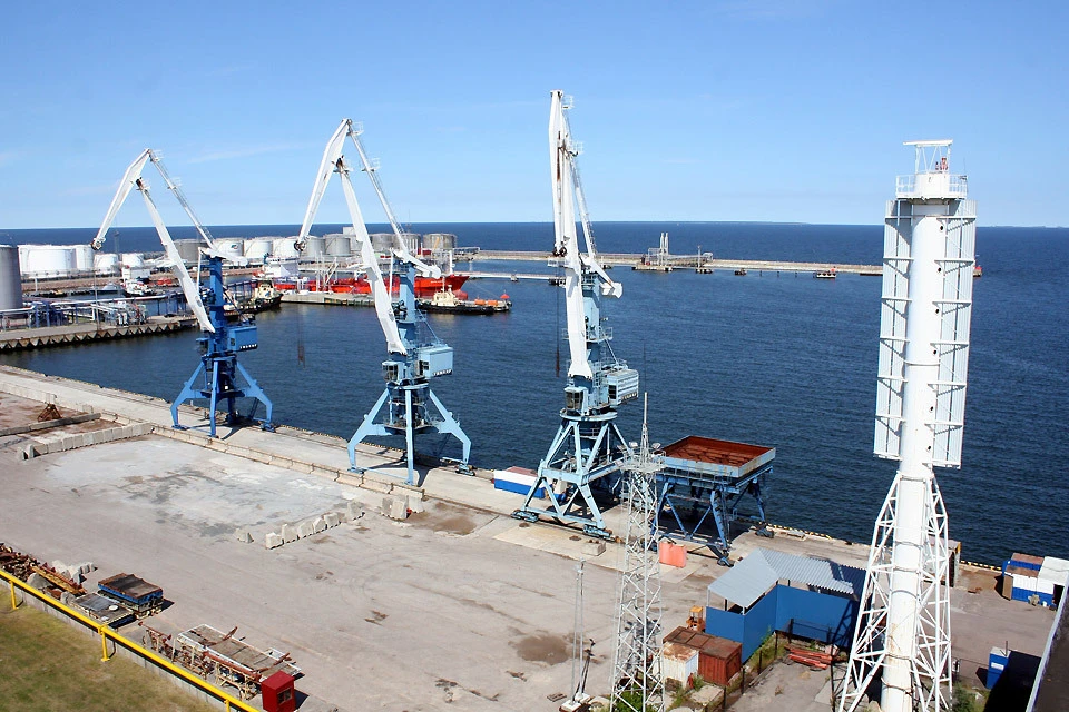 Эстонский порт Мууга был некогда перегружен заказами.