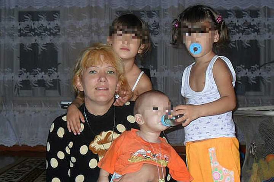 Алены Баженко с детьми. Фото: личная страница в Однокласниках