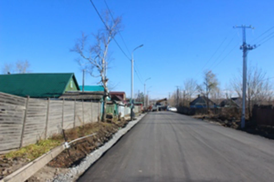 Жители частного сектора в Хабаровске "забирают" тротуары у пешеходов