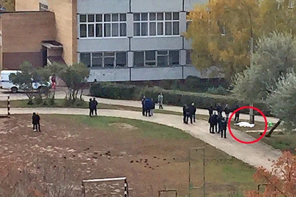 17 октября на стадионе тольяттинской школы киллер в капюшоне и маске расстрелял Ильшата Б., спортсмена и члена преступной группировки.
