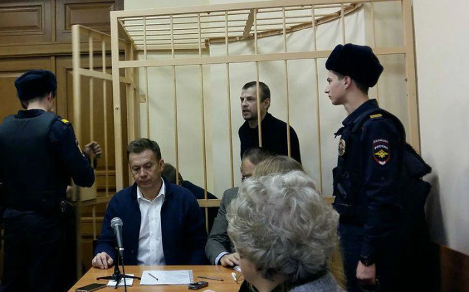 Евгений Урлашов на заседании суда 11 ноября пробыл не больше 10 минут. После этого его удалили.