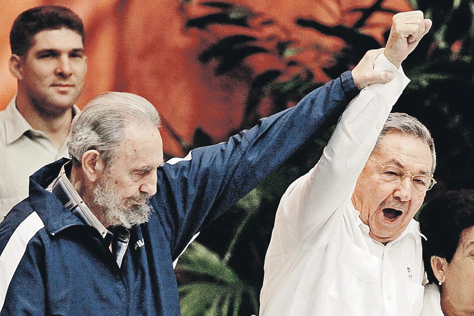 В апреле 2011 года на VI съезде Компартии Кубы Фидель окончательно передал бразды партийного и государственного руководства своему младшему брату Раулю. За пять прошедших с тех пор лет Куба с революционного пути не свернула.