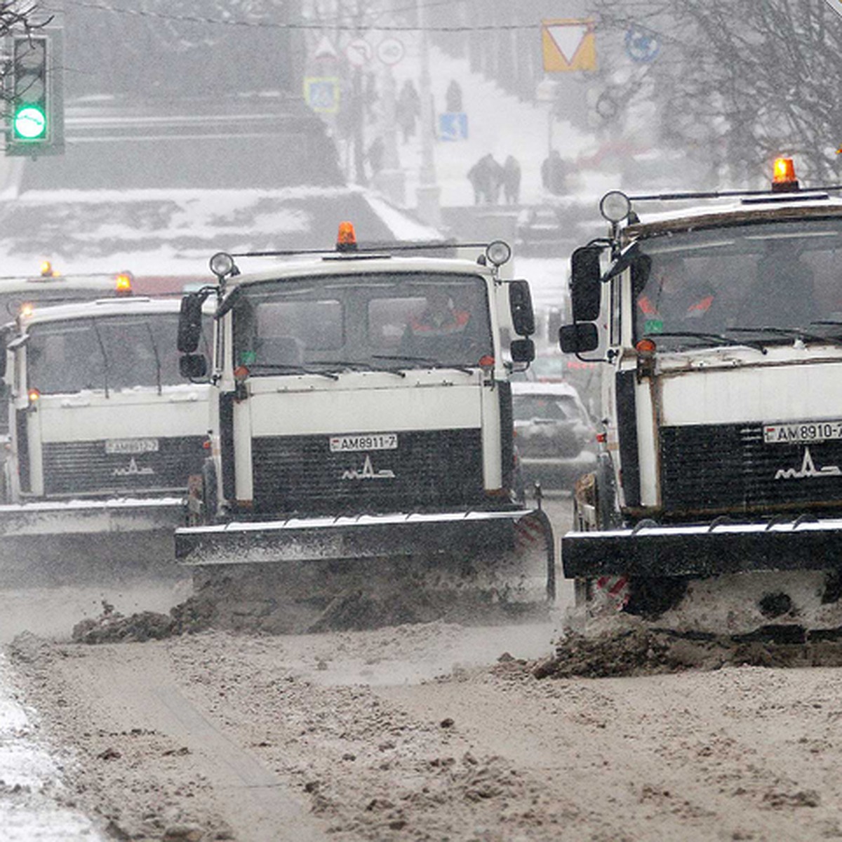 В мороз снимите металлические украшения и спрячьте мобильник - KP.RU