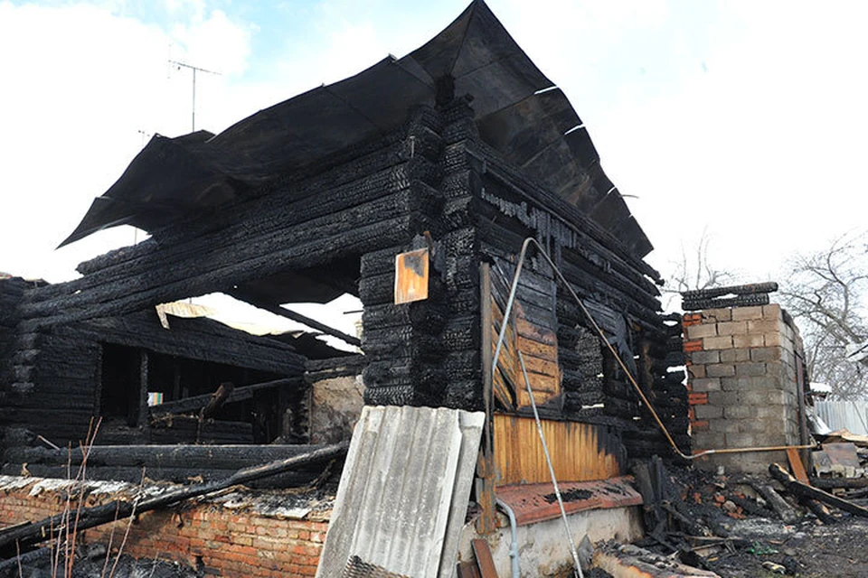 В Самаре на улице Омской сгорел частный приют для животных. Четвероногие постояльцы задохнулись в дыму.
