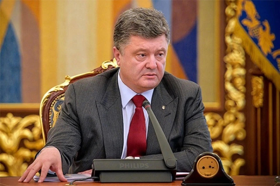«Опасность полномасштабного военного вторжения России на Украину нельзя исключать», - заявил Порошенко