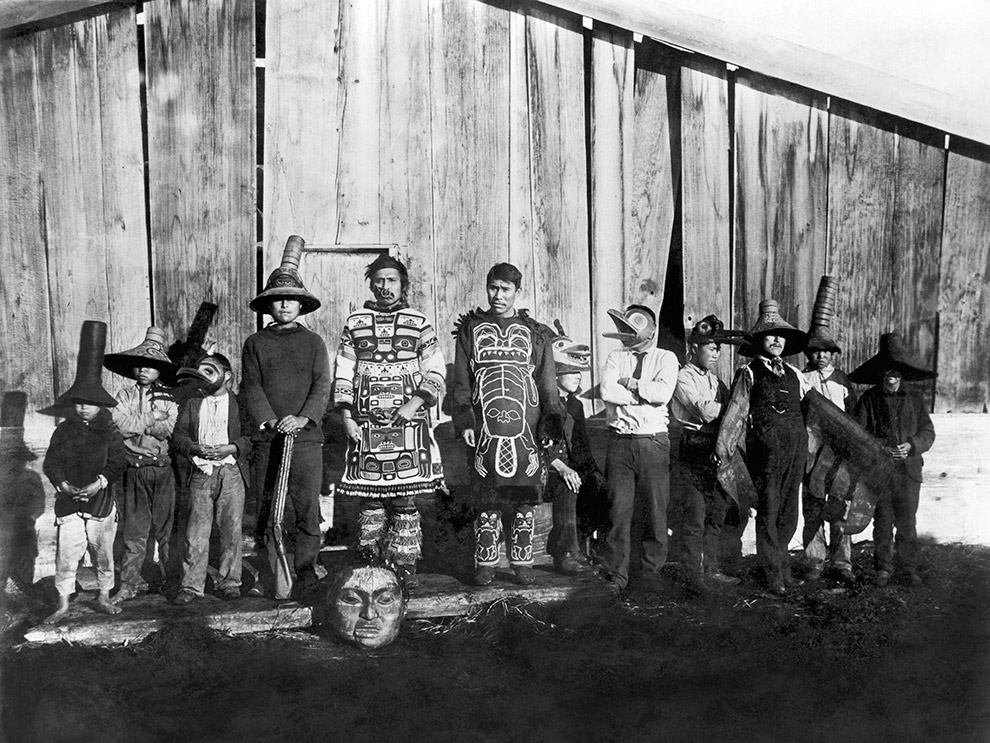 В 1867 году на Аляске жило 2500 русских и десятки тысяч индейцев - их мнения никто не спрашивал. Фото: UIG/TASS