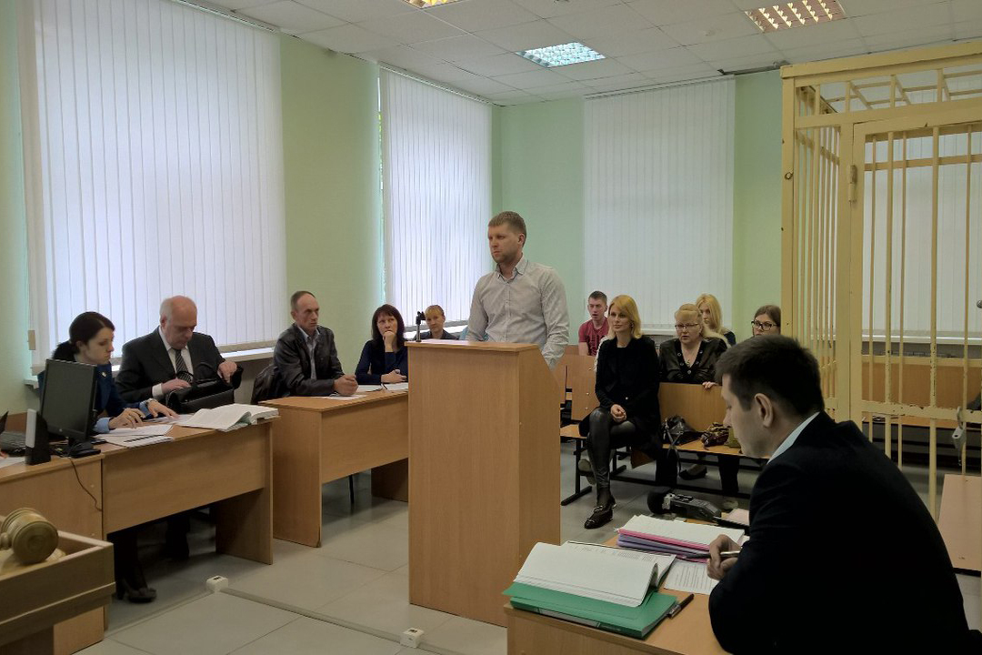 На повторном разбирательстве обстоятельно допросили Сергея Дзюбу, который в момент ДТП также был в машине 