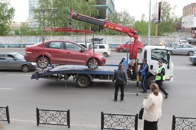 Возможна ли эвакуация авто с человеком внутри