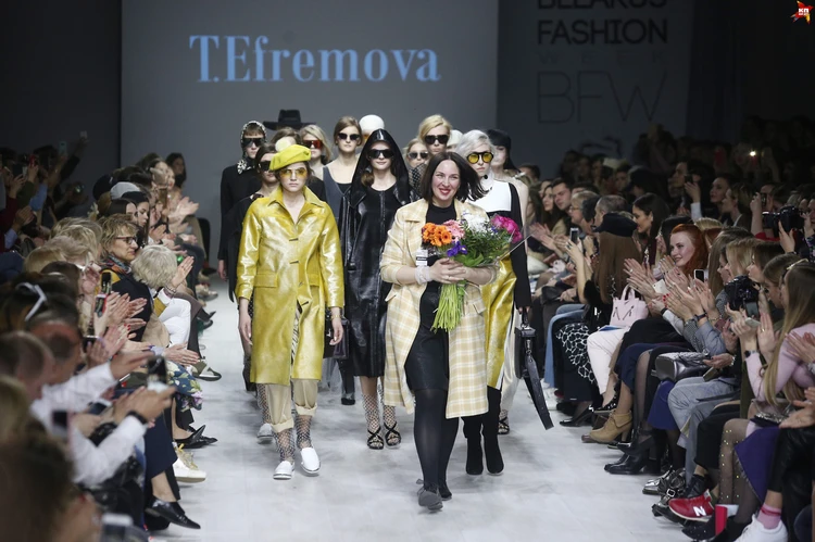 BFW-2018: Дизайнер Татьяна Ефремова показала космическую коллекцию - KP.RU
