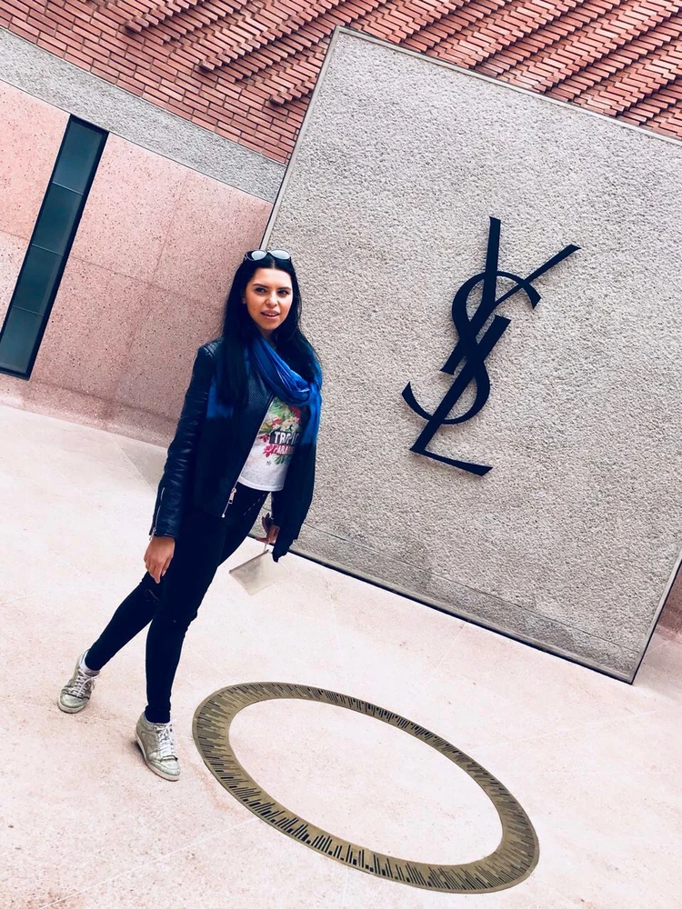 Жалаңаш және Ксения Собчак