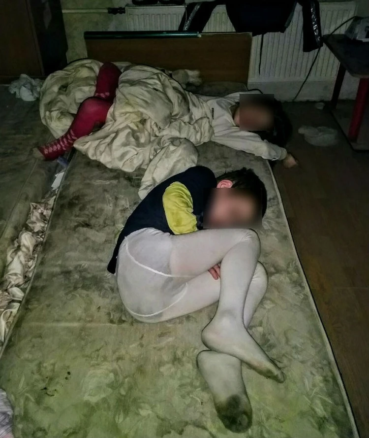 голые спящие 