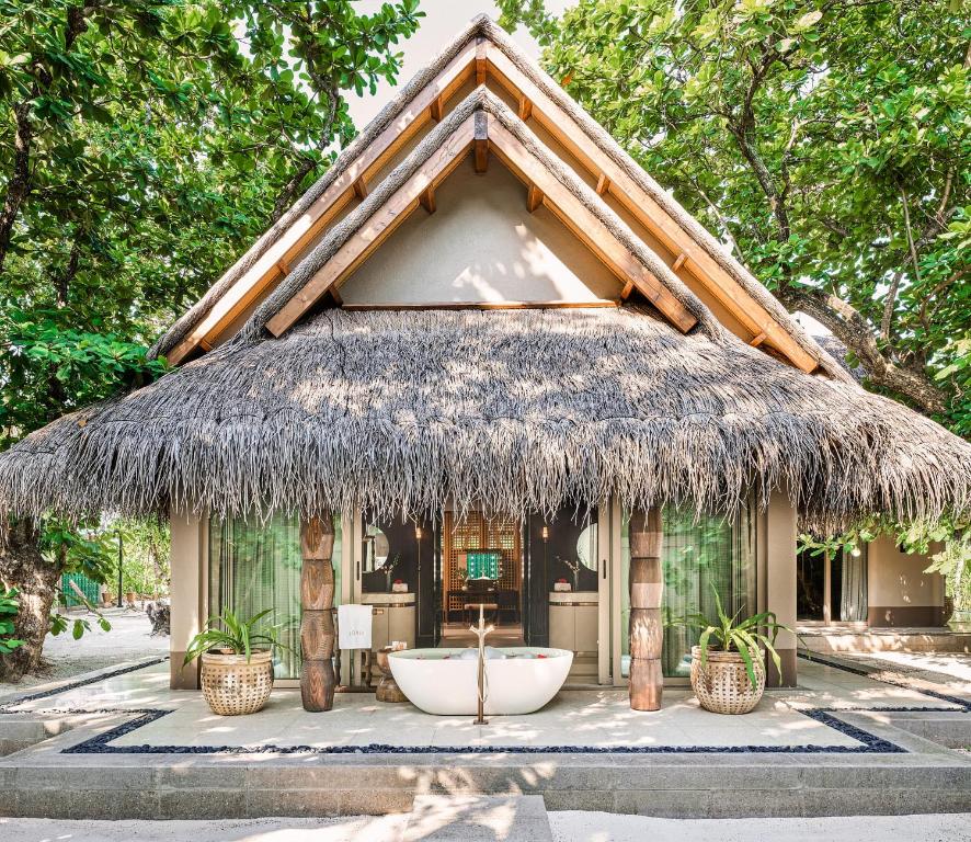 На вилле есть ванная на открытом воздухе. Фото: Booking.com.