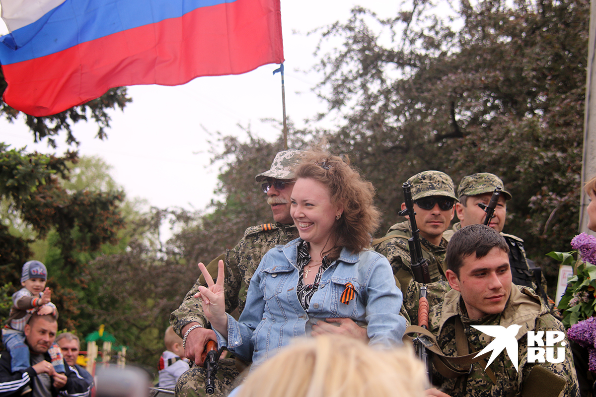 В Славянске празднуют День Победы 9 мая 2014 года.