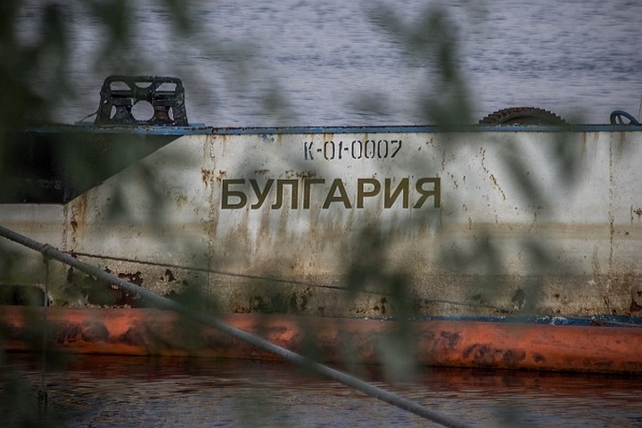 Крен корабля на правый бок заметили все. но 