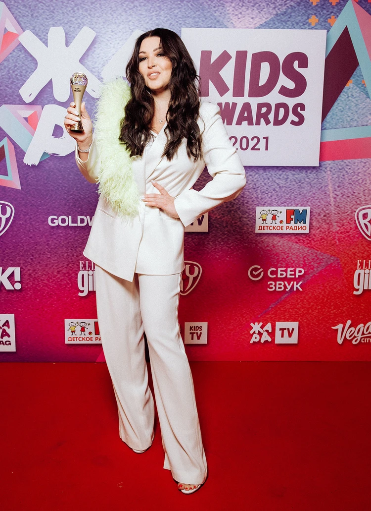 Порно актриса Дани Даниэлс Терең минет бейне