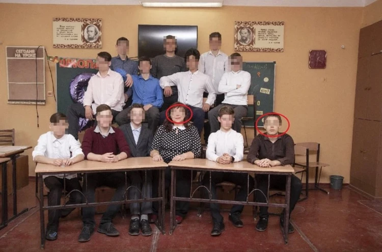 Сиськи сиськи Ғажайып аққұбамен онлайн нәзік секс