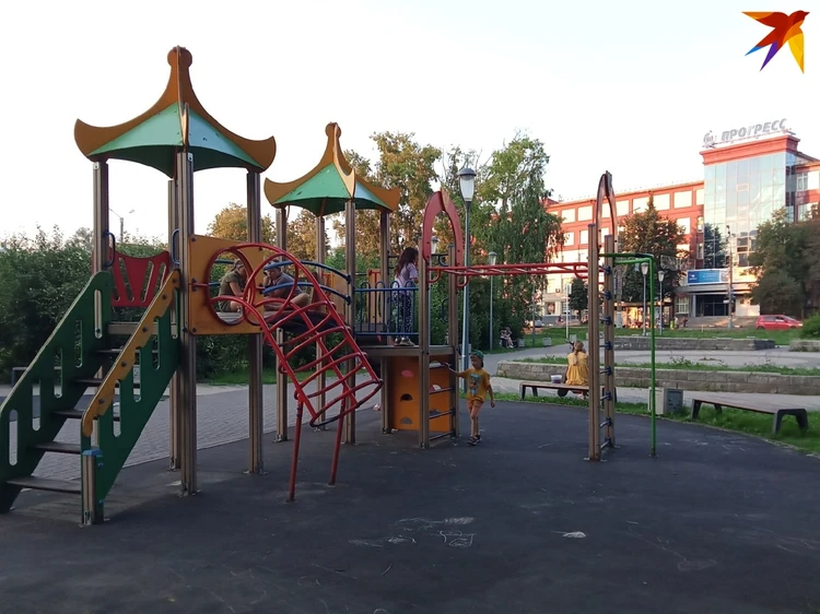 Детские площадки в Ижевске: где погулять с ребенком в городе бесплатно -  KP.RU