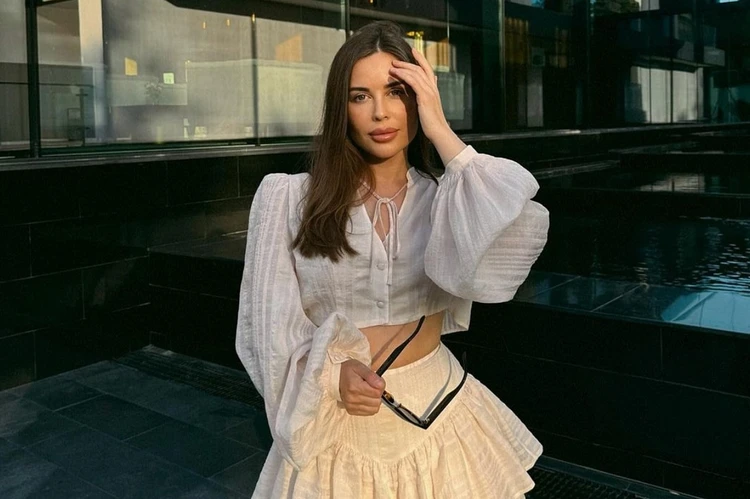 Адамдардың ешкісімен жыныстық қатынас Дашай Сагалаваның қатысуымен порно видео