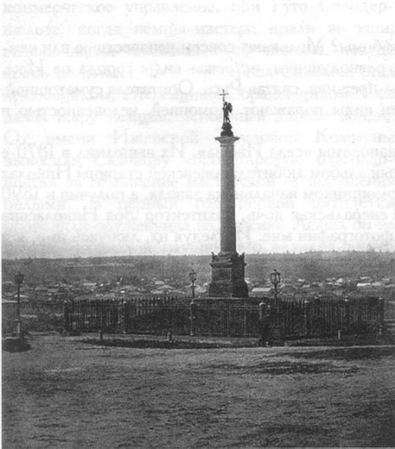 Михайловский столп 1852 года один в один копировал питерский Александрийский столп