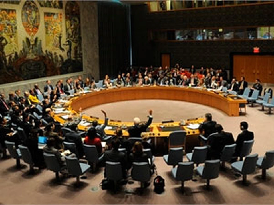 Принять резолюцию ООН по украинскому вопросу хотели 13 стран из 15 членов Совбеза. Но Россия применила право вето и заблокировала решение.