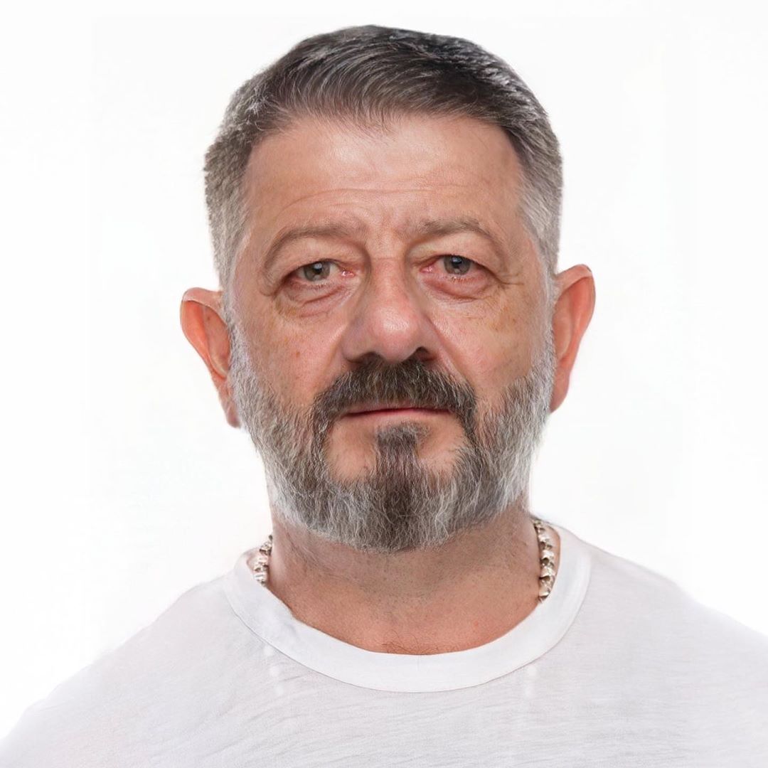 Глаза юношей пылают огнем, но очи старцев излучают свет.